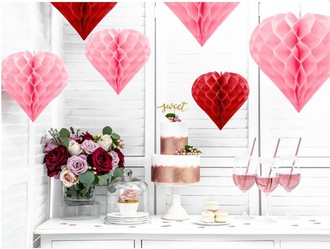 Rozeta honeycomb serce 30cm różowe jasna