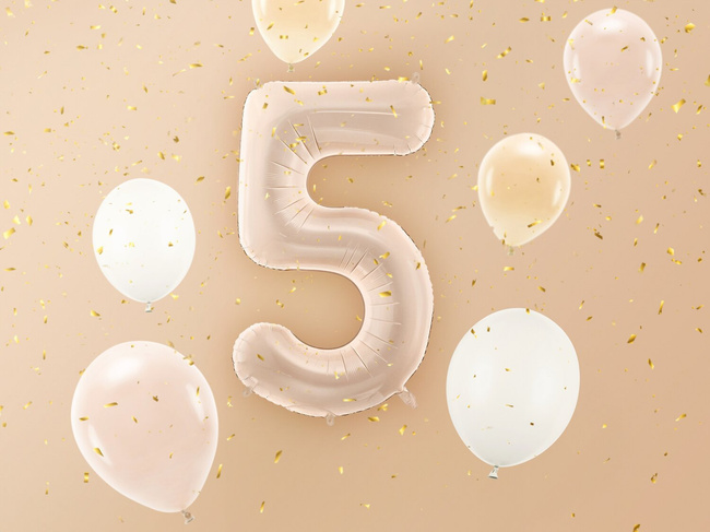 Balon foliowy 28" beżowy numer 5
