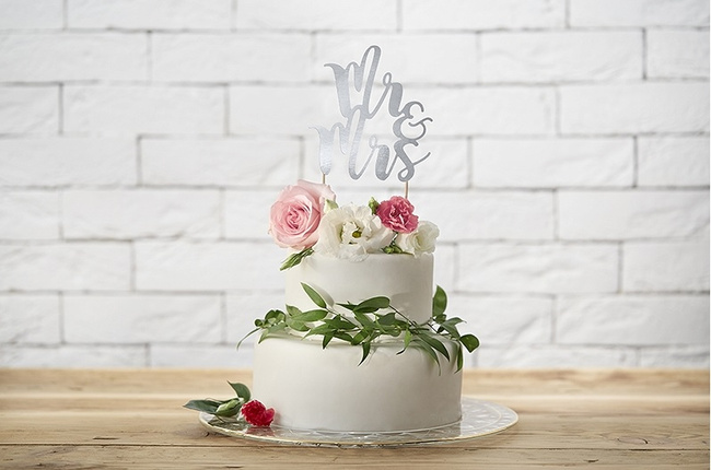 Dekoracja Bufetu - Topper na tort "Mr & Mrs" srebrny