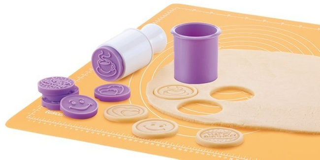 DELICIA - Wykrawacz do ciastek z pieczątkami IMPREZA 6 sztuk