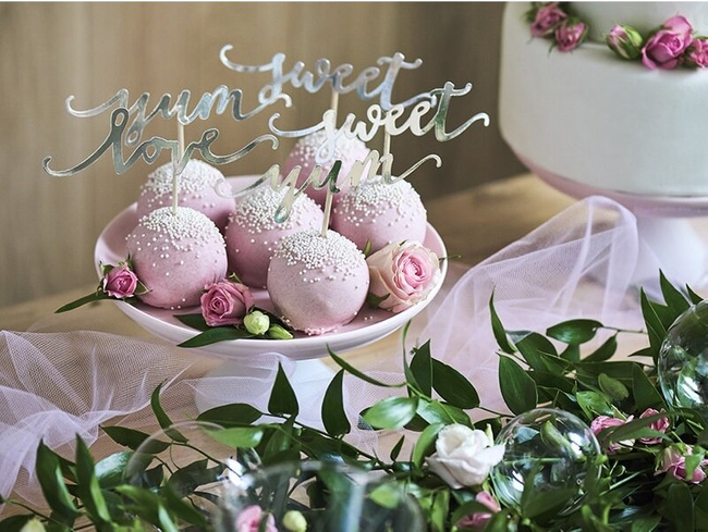 Dekoracja Muffinek pikery LOVE, SWEET, YUM srebrne 6 sztuk