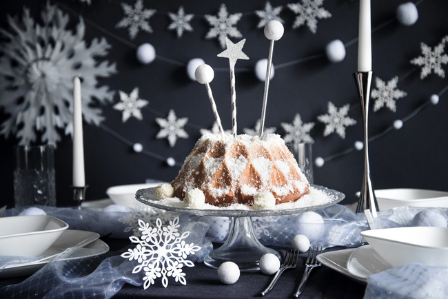 Słomki papierowe "Twister" biało - srebrne metalizowane 10 sztuk