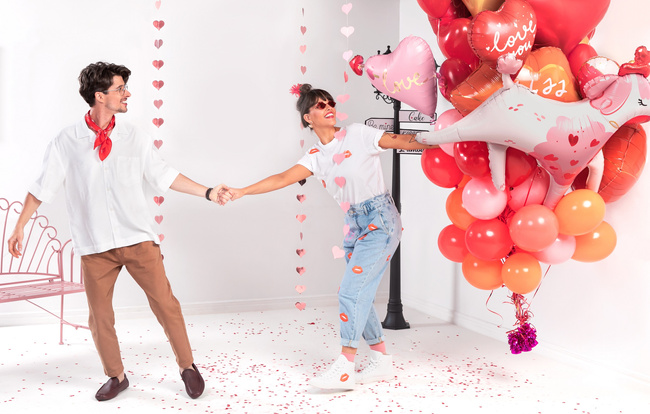 Balon foliowy 26" Serce LOVE ze strzałą Amora