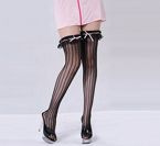 Pończochy czarne w prążki z koronką