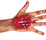 Rana dłoni z kośćmi 1 sztuka